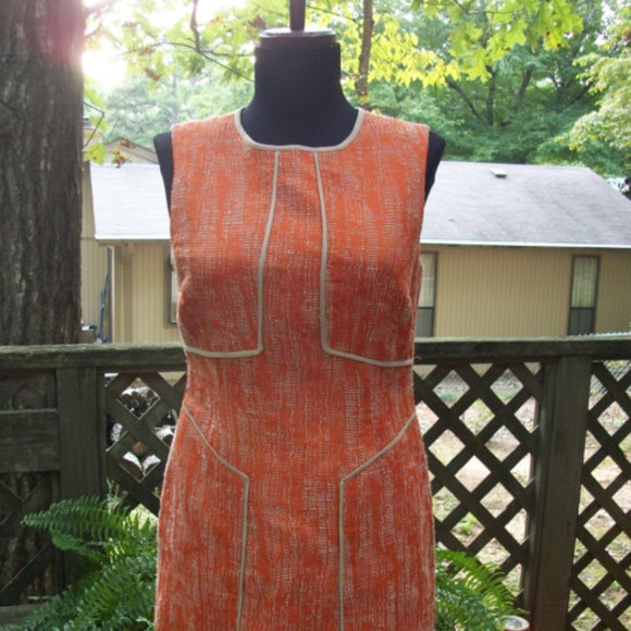 Meet your Posher, Janet - Picture 3 of 5